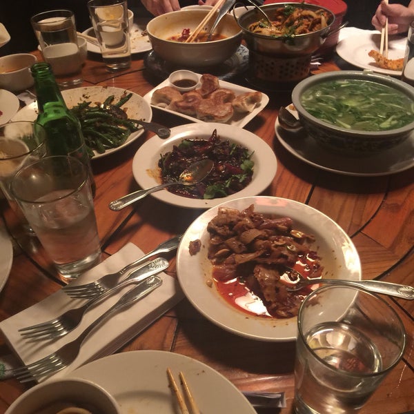รูปภาพถ่ายที่ 家 Jia Szechuan Food &amp; Bar โดย Andy C. เมื่อ 3/6/2017