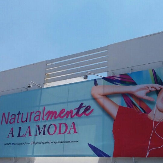 4/19/2016にTRADE IDEAS advertising J.がGalería Del Calzadoで撮った写真