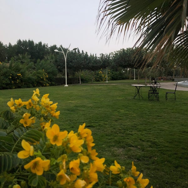 Photos At مركز الملك سلمان الاجتماعي King Salman Social