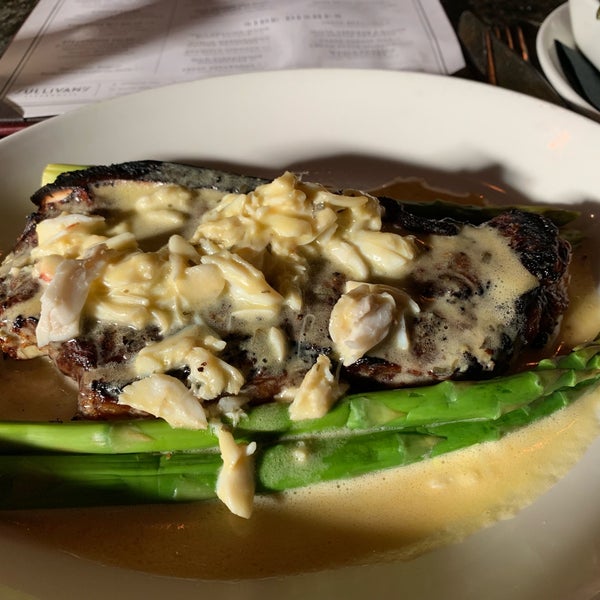 Photo taken at Sullivan&#39;s Steakhouse by Michael A. on 3/15/2019