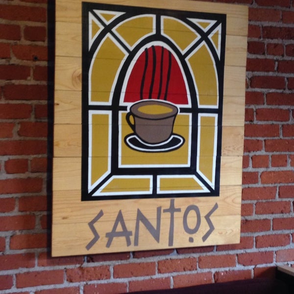 Foto diambil di Santos Coffee House oleh Katrin pada 8/24/2014