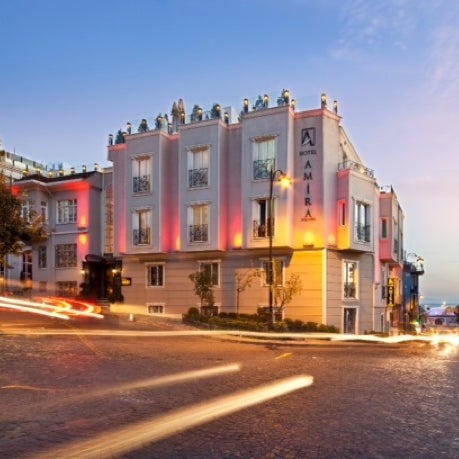 Das Foto wurde bei Hotel Amira Istanbul von Kamer T. am 10/26/2012 aufgenommen