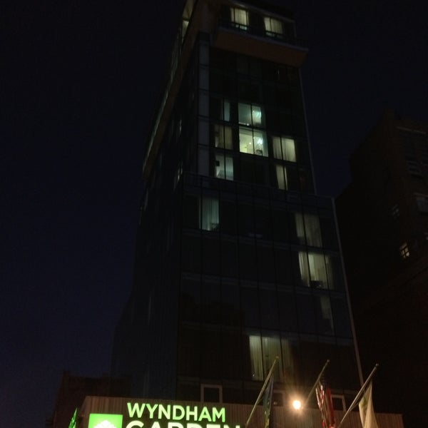 Foto tirada no(a) Wyndham Hotel por Alexander O. em 5/6/2013