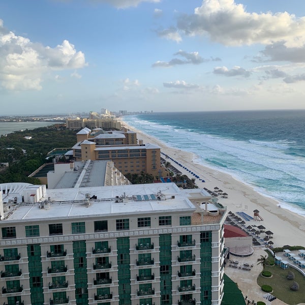 Photo taken at Secrets The Vine Cancún by Alexander O. on 3/9/2020