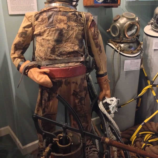 Das Foto wurde bei History of Diving Museum von Alexander O. am 10/7/2013 aufgenommen
