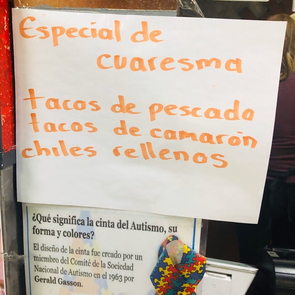 Tortas Ahogadas Mexican Restaurant in San Fernando