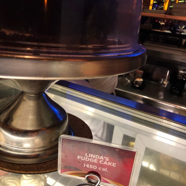 The Cheesecake Factory American Restaurant in Valencia