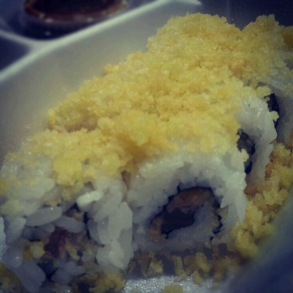 9/27/2012 tarihinde @SoFLBrgOverloadziyaretçi tarafından Sushi Sake Doral'de çekilen fotoğraf