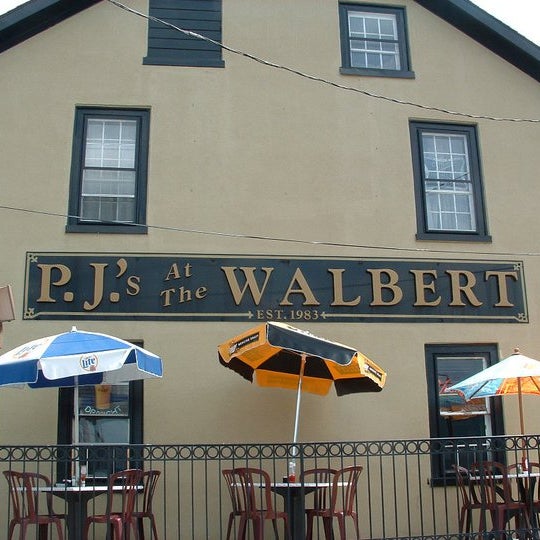 P.J. Whelihan's Pub + Restaurant Walbert The Walbert Hotel