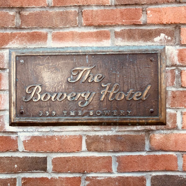 Снимок сделан в The Bowery Hotel пользователем Matt T. 7/24/2019