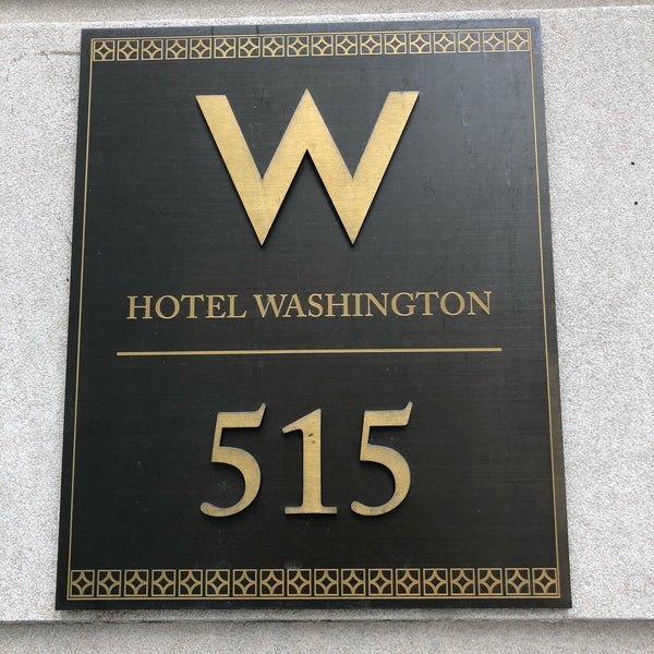 รูปภาพถ่ายที่ W Hotel - Washington D.C. โดย Matt T. เมื่อ 5/26/2018