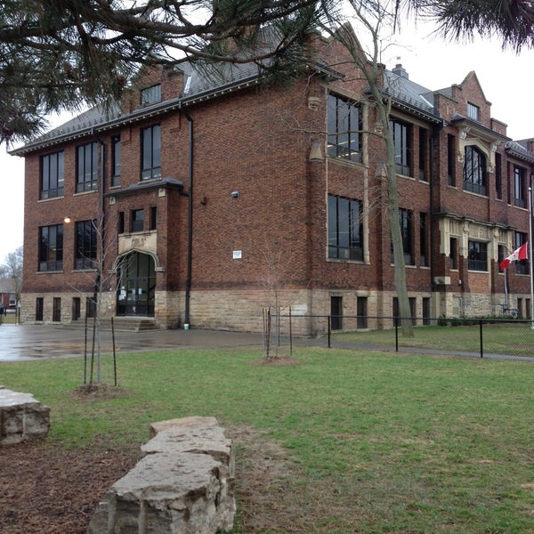 École Dufferin Public School Brantford, ON