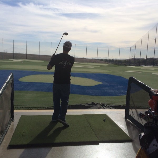 1/11/2014 tarihinde Stacey G.ziyaretçi tarafından Valley Golf Center'de çekilen fotoğraf