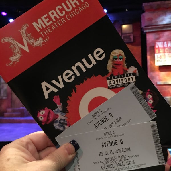 รูปภาพถ่ายที่ Mercury Theater Chicago โดย Bonnie K. เมื่อ 7/26/2018