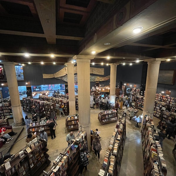 Photo taken at The Last Bookstore by Jerry Y. on 1/14/2024