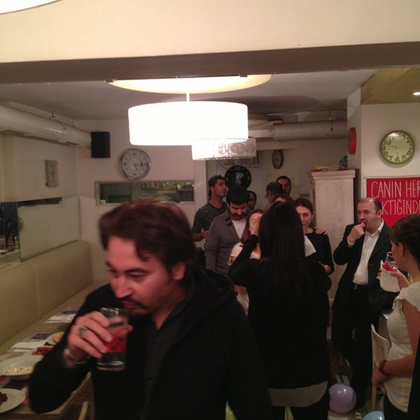 12/28/2012 tarihinde Murat K.ziyaretçi tarafından 34Buçuk Cafe'de çekilen fotoğraf