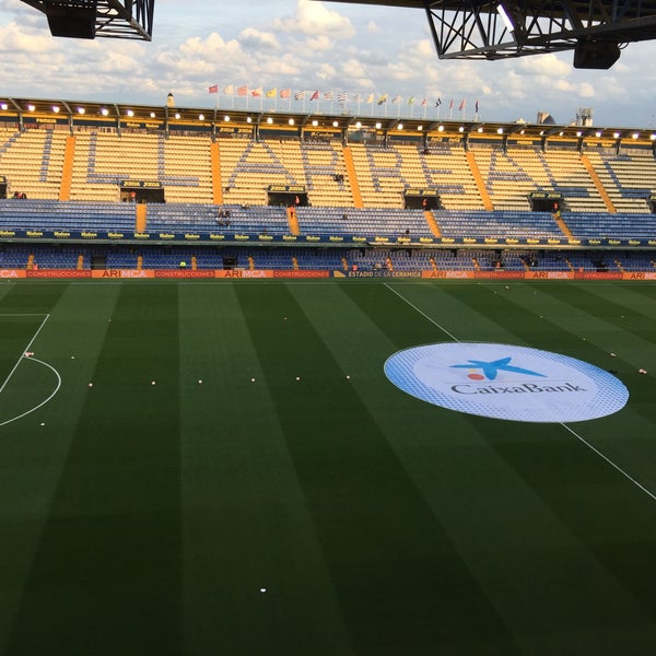 Photo taken at Estadio El Madrigal by Natxo A. on 4/28/2017
