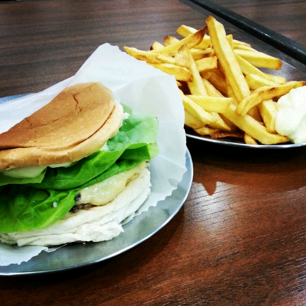 Atendimento familiar e o melhores lanches da vida!