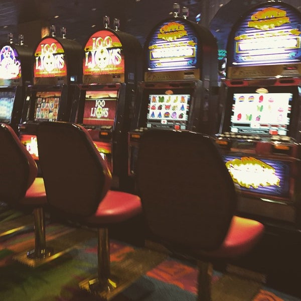 Foto tirada no(a) Swinomish Casino &amp; Lodge por Charlene H. em 1/18/2015