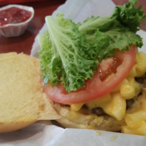 Mac & cheese burger is yummy.
