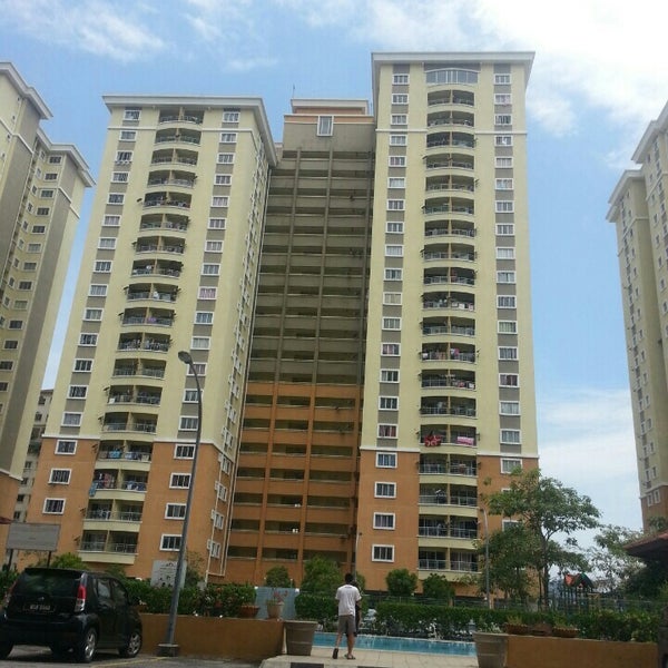 Photos At Pandan Mewah Height Condo Pool Side Pandan Mewah
