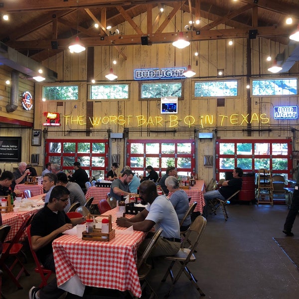 Photo taken at Rudy&#39;s Country Store &amp; Bar-B-Q by Dana B. on 10/10/2018