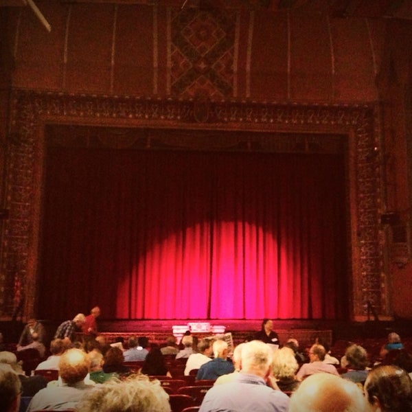 Foto tirada no(a) Rome Capitol Theatre por Beth Ann G. em 8/8/2014