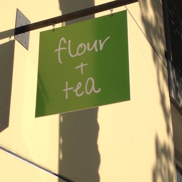 10/20/2013에 Mark L.님이 Flour + Tea에서 찍은 사진