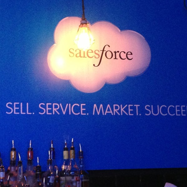 Photo prise au The Cloud Lounge (salesforce.com) par Jeff B. le3/10/2013