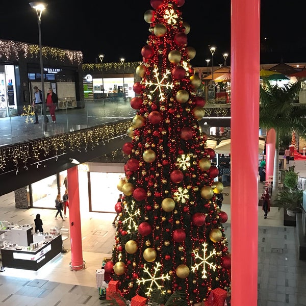 Снимок сделан в Siam Mall пользователем Maurizio C. 12/26/2018