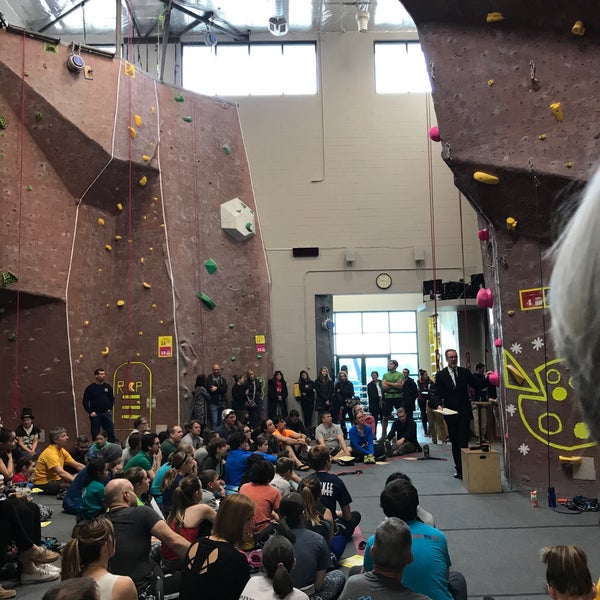 Foto scattata a Adventure Rock Climbing Gym Inc da Celeste il 1/27/2018