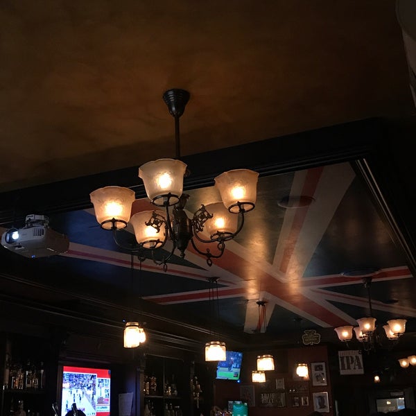Photo taken at Red Lion Pub by Celeste on 3/6/2020