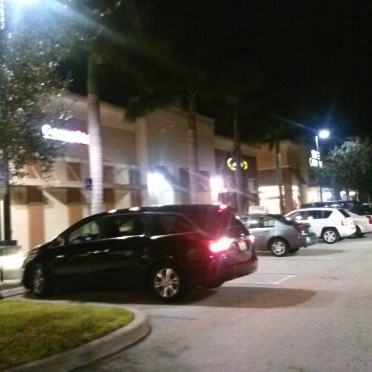 Foto tirada no(a) Boynton Beach Mall por @tuesday_rn em 12/1/2012