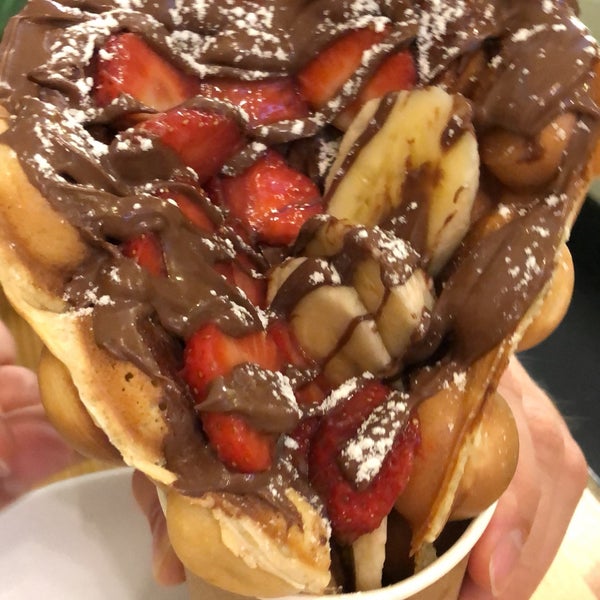 Photo taken at Sweet Gaufre by Anastasia R. on 11/7/2018