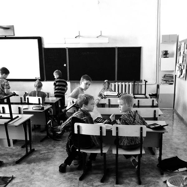 20 школа архангельск. 4 школа архангельск суфтина 20. Адмирала макарова архангельск. Школа 83 архангельск. Директор 1015 галина николаевна.