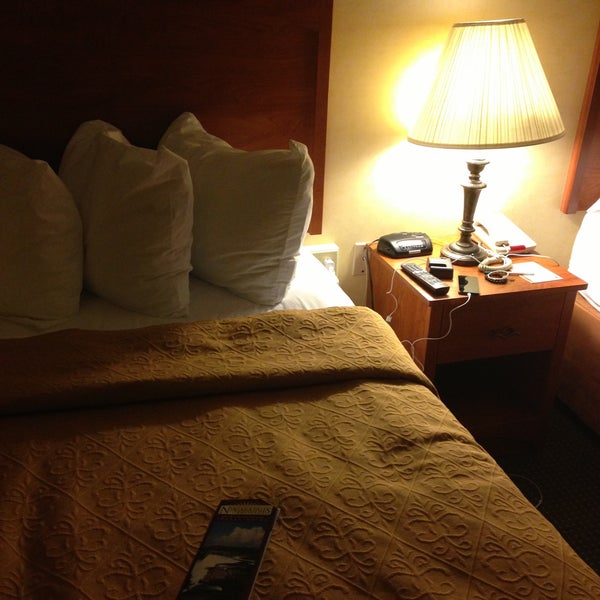 Foto tomada en Quality Hotel &amp; Suites &quot;At The Falls&quot;  por Anastasia M. el 5/6/2013