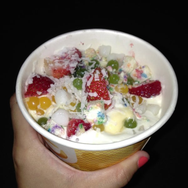 8/27/2013にNicole L.がOrange Leaf Frozen Yogurtで撮った写真