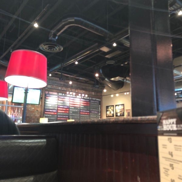 Photo taken at BJ&#39;s Restaurant &amp; Brewhouse by Justin C. on 6/30/2019