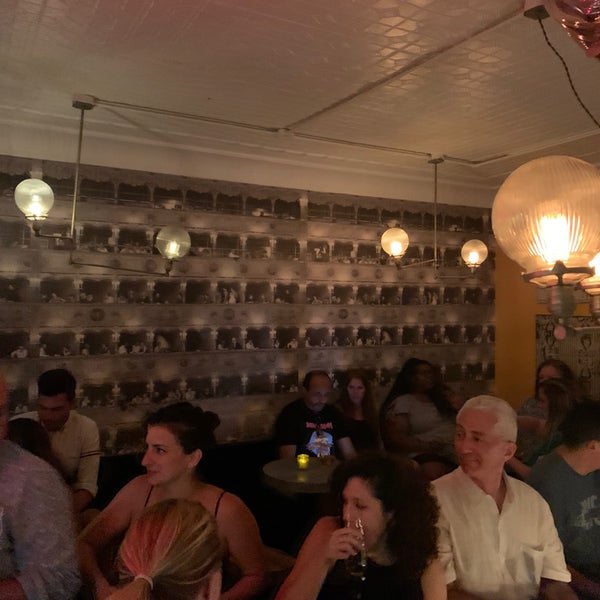 7/25/2021 tarihinde Jenny L.ziyaretçi tarafından Pocket Bar NYC'de çekilen fotoğraf