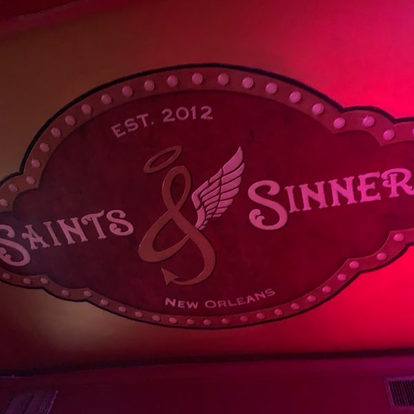 Foto diambil di Channing Tatum&#39;s Saints &amp; Sinners oleh Jenny L. pada 6/7/2021