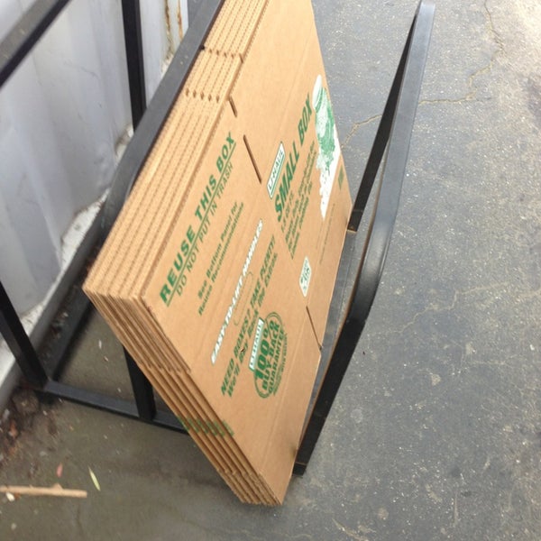 UHaul Neighborhood Dealer Valley Village, CA