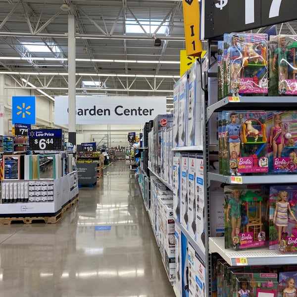 รูปที่ Walmart Supercenter West Eugene 4550 W 11th Ave