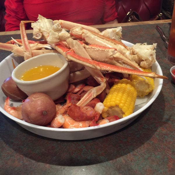 Photo taken at Big Fish Seafood Grill &amp; Bar by Wendy R. on 2/13/2015