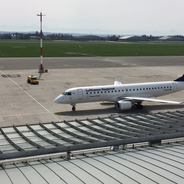 4/3/2016에 Patrik S.님이 Airport Linz (LNZ)에서 찍은 사진