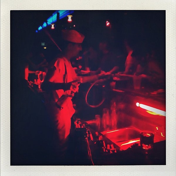 11/1/2012 tarihinde JiaJia F.ziyaretçi tarafından Sugarland Nightclub'de çekilen fotoğraf