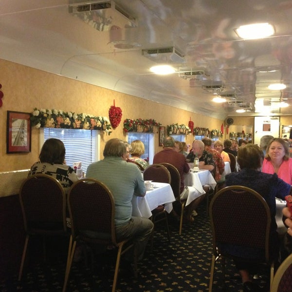 Photo taken at Murder Mystery Dinner Train by Greg B. on 2/21/2013