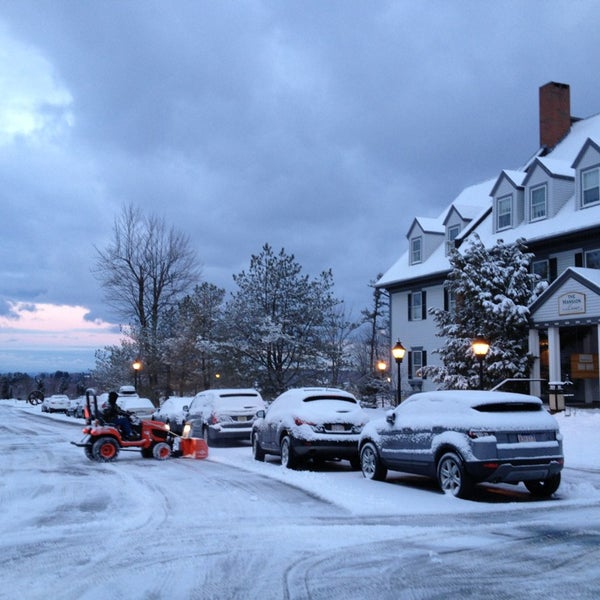 Foto scattata a The Essex, Vermont&#39;s Culinary Resort &amp; Spa da Johnny V. il 2/21/2013