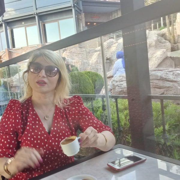 Снимок сделан в Şelale Park Cafe &amp; Restaurant пользователем Yasemin Ş. 5/14/2022