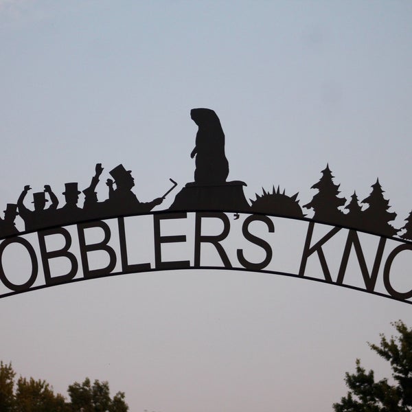 รูปภาพถ่ายที่ Gobblers Knob โดย Josh K. เมื่อ 9/1/2015