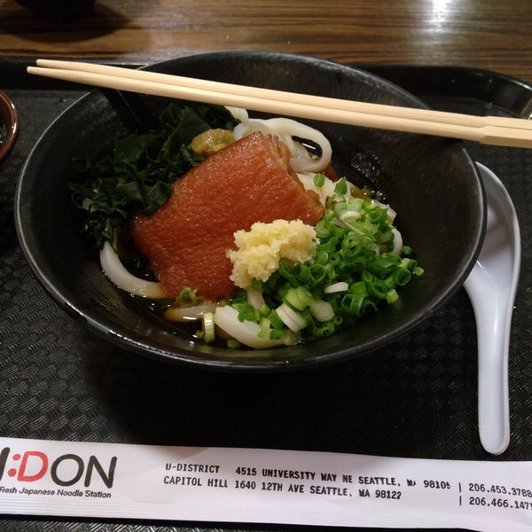 Photo taken at U:Don Fresh Japanese Noodle Station by Keri W. on 11/14/2016